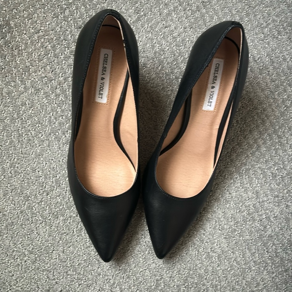 Chelsea & Violet Maria black pumps new
#17